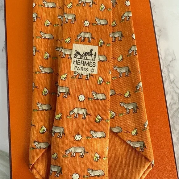 Hermes Orange Tie with Green and White Accents - Picture 7 of 10